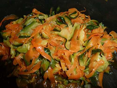 TAGLIATELLES DE COURGETTES ET CAROTTES