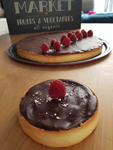 TARTE AU CHOCOLAT ET A LA FRAMBOISE