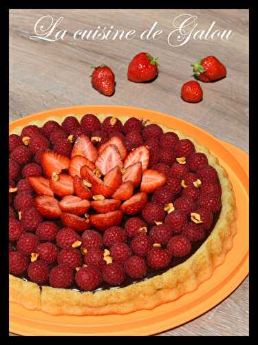 TARTE RENVERSÉE CHOCOLAT, FRAISES, FRAMBOISES