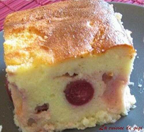 Gâteau de semoule aux cerises