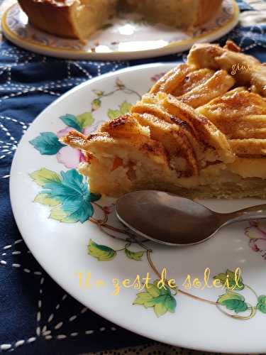 Tarte amandine pommes cannelle de Cyril Lignac