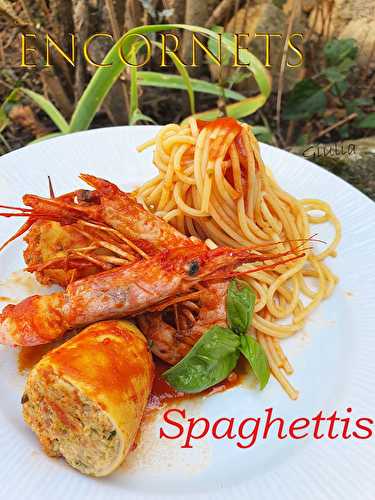 Spaghettis, encornets farcis et crevettes