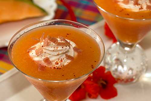 Gaspacho de melon, chantilly au chèvre et fromage frais