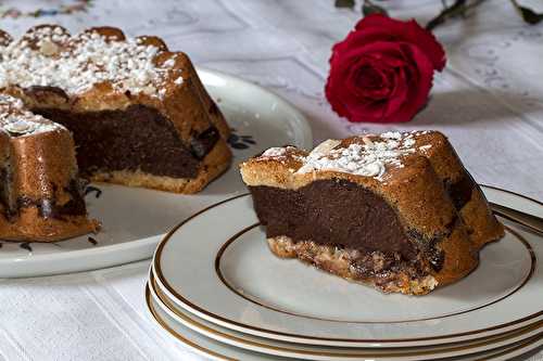 Gâteau aux blancs d'oeufs et crème au chocolat