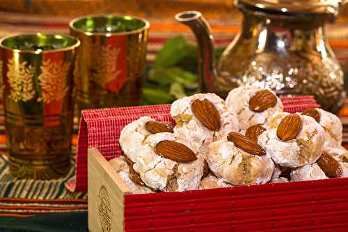 Ghoriba aux amandes et à la noix de coco