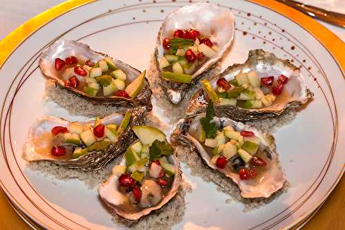 Huitres en gelée de cidre au gingembre, toasts au beurre d’algues