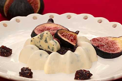 Panna cotta à la Fourme d'Ambert, figues rôties