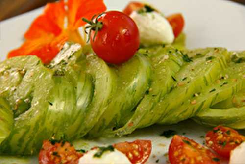 Salade de tomate "Green Zebra" aux bocconcini