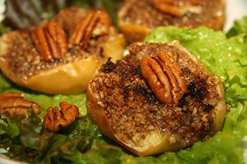 Salade de verdure aux pommes chaudes