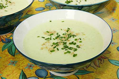 Soupe de concombre froide