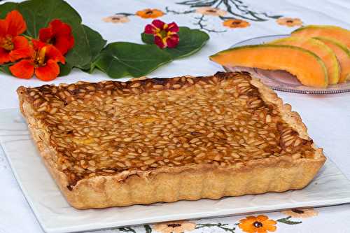 Tarte au melon et pignons