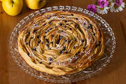 Tarte briochée aux pommes en spirale