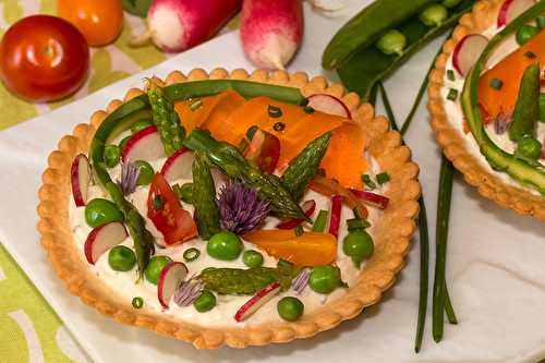 Tartelettes aux légumes du printemps, au chèvre frais