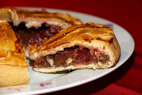 Tourte à la rhubarbe au sirop d'érable et aux canneberges