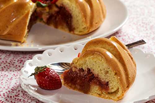 Gâteau fraise rhubarbe à la vanille