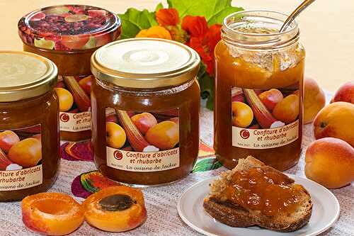 Confiture d'abricots, rhubarbe et fève tonka