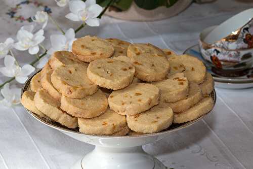 Biscuits sablés diamants à l’écorce d’orange confite