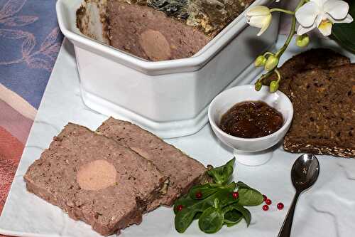 Terrine de canard au foie gras