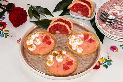 Tartelettes au pamplemousse rose, meringuées