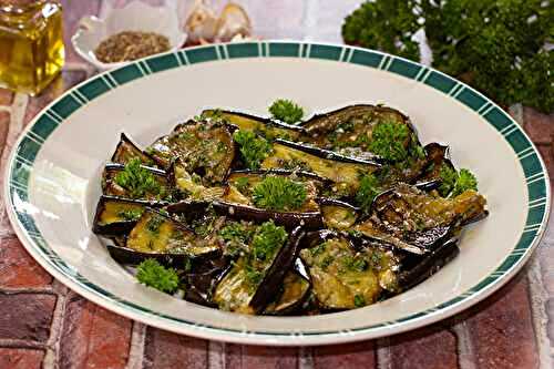 Aubergines rôties aux anchois et à l’origan