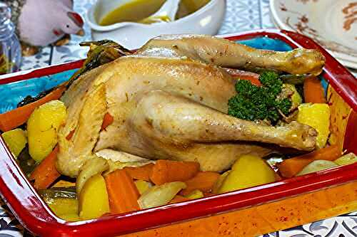 Poule braisée au bouillon safrané