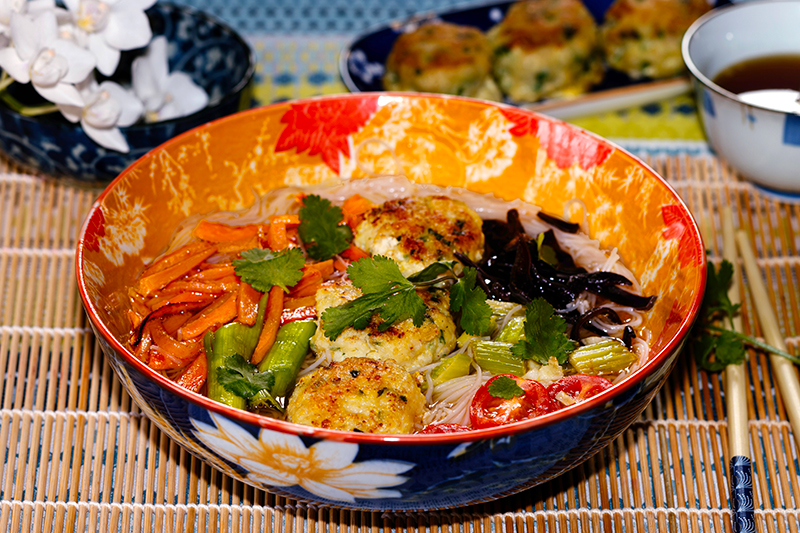 Bún de boulettes de poisson à la coriandre