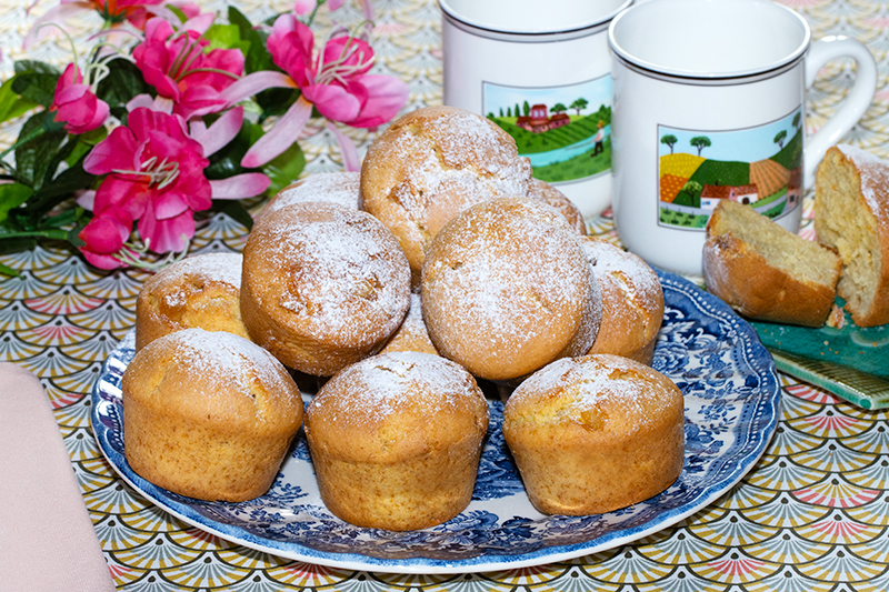 Muffins à la fleur d’oranger et aux écorces d’oranges confites