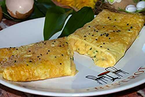 Omelette farcie aux œufs brouillés à l’ail des ours