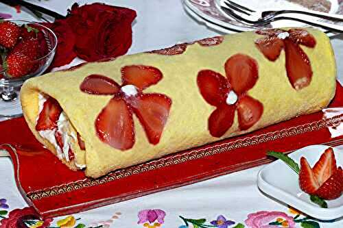 Génoise roulée aux fraises et crème au mascarpone