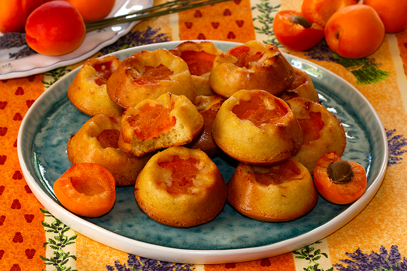 Petits gâteaux renversés aux abricots