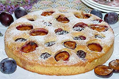 Gâteau madeleine aux prunes du jardin
