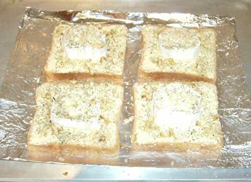 Toasts au chêvre chauds