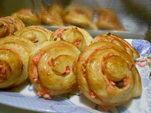 Escargot brioché aux pralines roses - la cuisine de josette