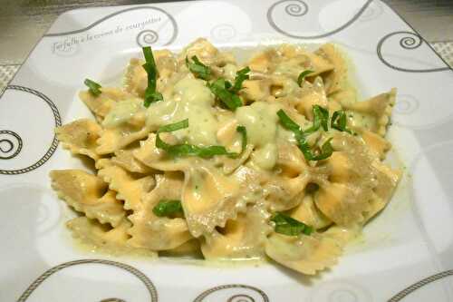 Farfalle aux basilic  à la crème de courgettes - la cuisine de josette