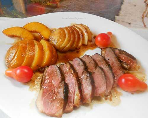 Magret de canard aux figues et pommes ou pèches - la cuisine de josette