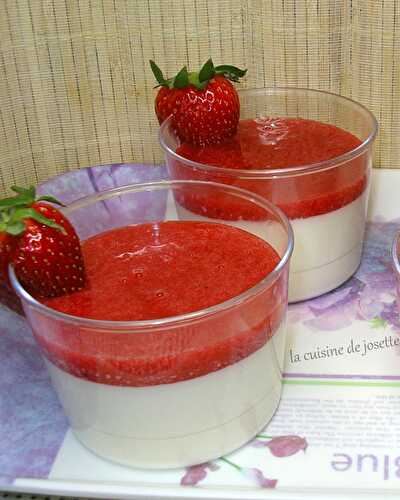 Panna cotta à la vanille et sont coulis de fraises - la cuisine de josette