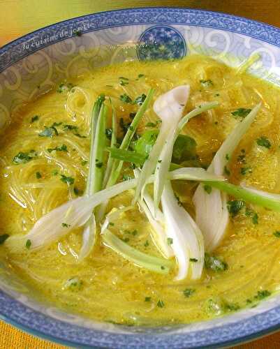 Soupe de nouilles épicées (singapour) - la cuisine de josette