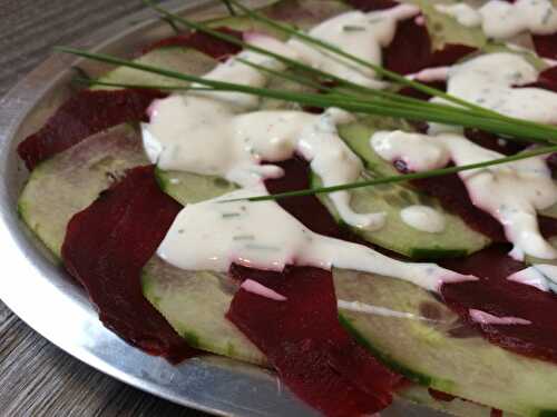 Carpaccio de betterave/concombre au carré frais