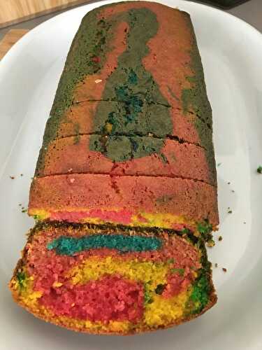 Gâteau multicolore