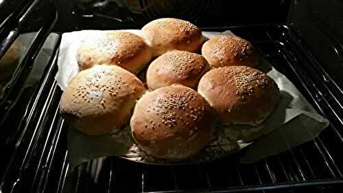 Buns aec caviar d'aubergines