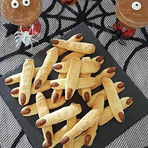 Doigts de sorcière et mousse au chocolat Halloween