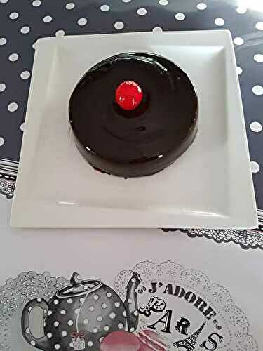 Entremet chocolat framboise