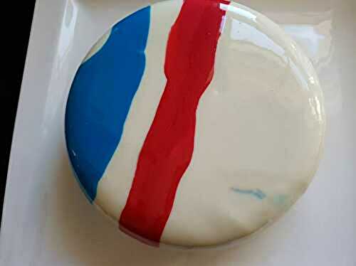 Entremet coco/passion au couleur des bleus