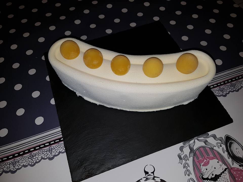 Entremet mousse coco / mangue