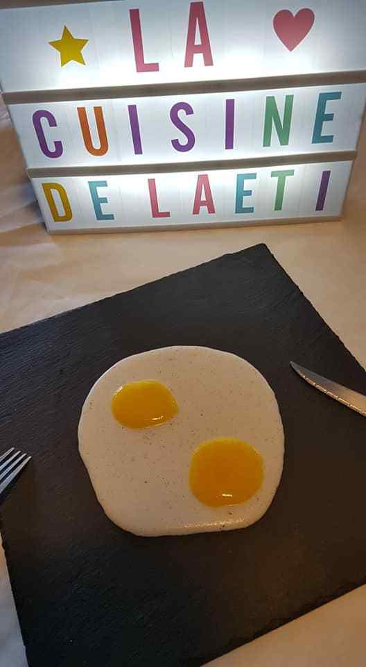 Oeufs au plat coco vanille/ ananas ( trompe l'oeil)