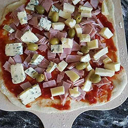 Pizza fromage  - La cuisine de laeti