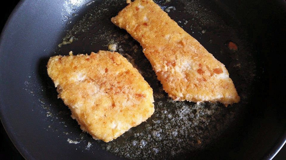 Poisson pané maison avec purée de choux fleur