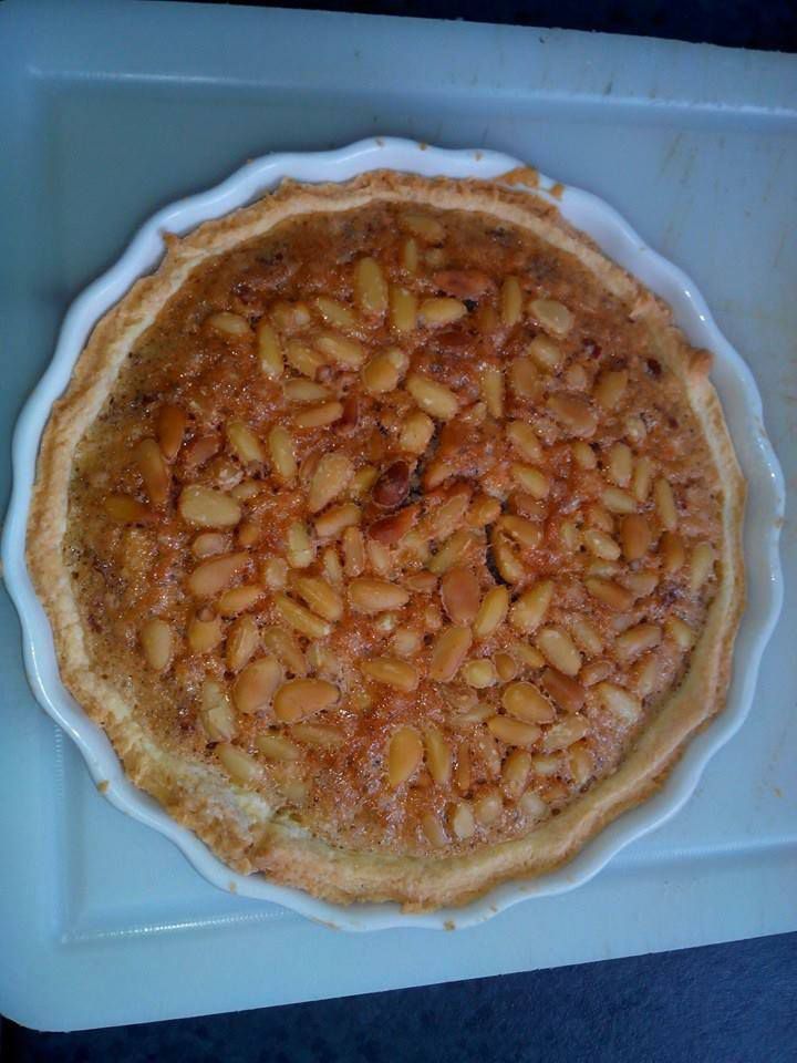 Tarte aux pignons et amandes