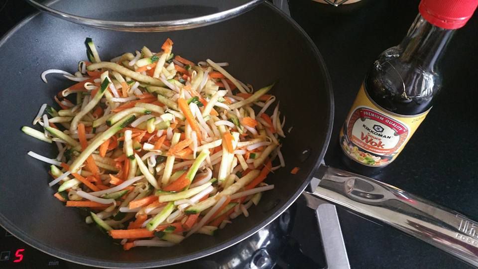 Wok avec sauce de mon partenaire kikkoman