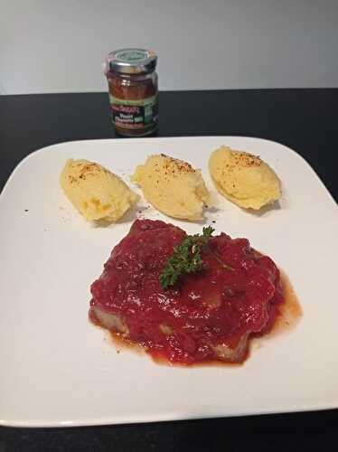 Pavé de thon sauce tomate, quenelles de polenta